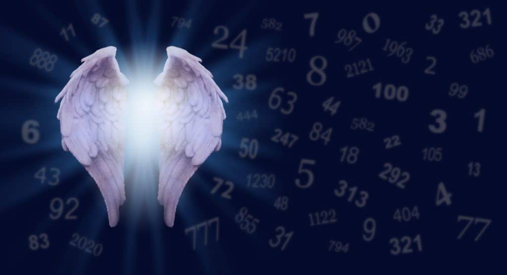 ¿Qué son los números de ángeles y cómo ofrecen orientación e información?