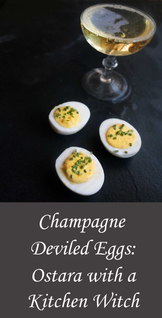 Huevos rellenos con champán: Ostara con una bruja en la cocina