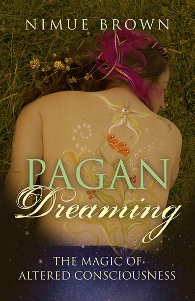 Reseña del libro: Pagan Dreaming de Nimue Brown
