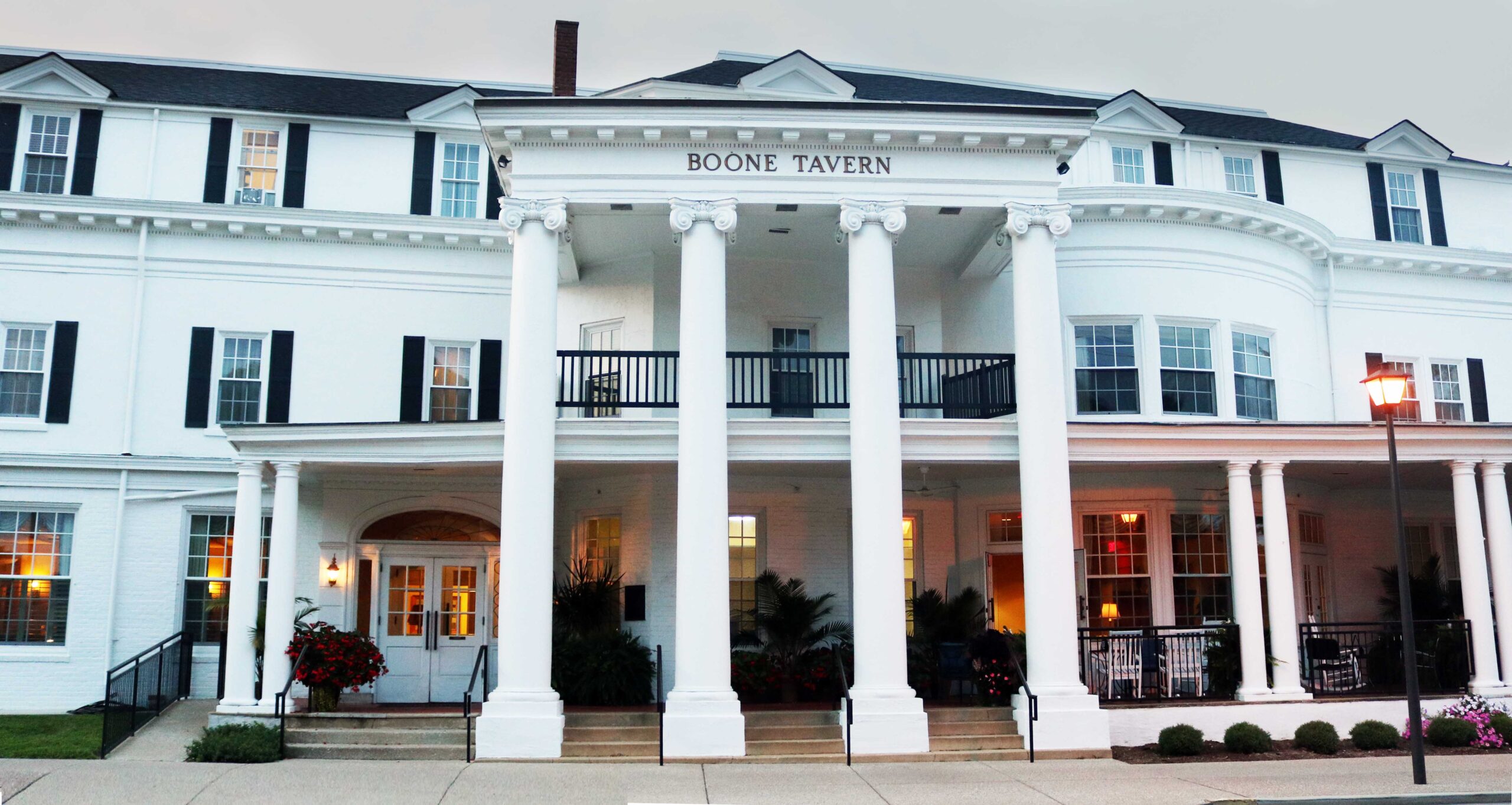 La maldición de Boone Tavern Hotel