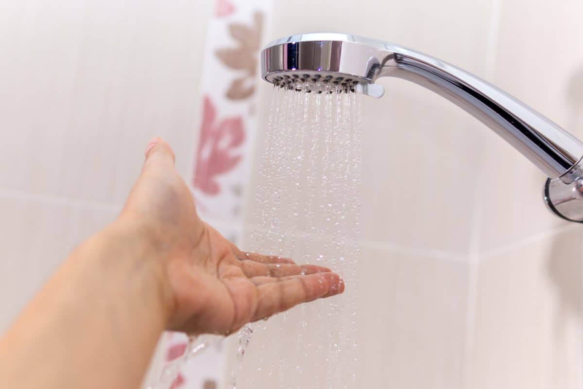 Libere el poder de las duchas frías: 10 beneficios principales para transformar su salud